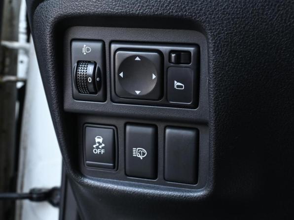 Nissan Juke I с пробегом 2013 года, цена 1 110 000 рублей, 97164 км, внедорожник, Автокод Объявления