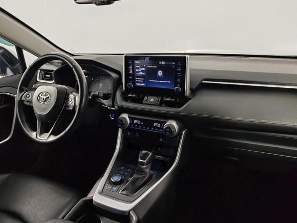 Toyota RAV4 V (XA50) с пробегом 2021 года, цена 3 149 000 рублей, 112958 км, внедорожник, Автокод Объявления