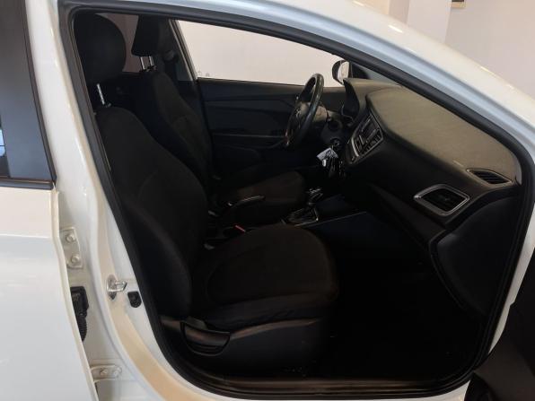 Hyundai Solaris II с пробегом 2018 года, цена 753 000 рублей, 192008 км, седан, Автокод Объявления