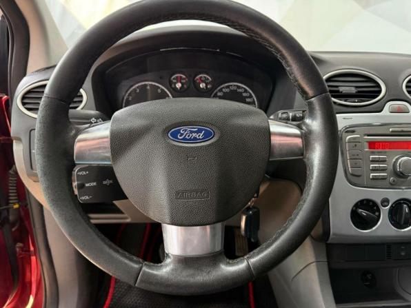 Ford Focus II Рестайлинг с пробегом 2009 года, цена 340 000 рублей, 296026 км, хэтчбек, Автокод Объявления