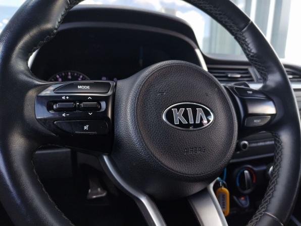 Kia Rio IV Рестайлинг с пробегом 2020 года, цена 1 430 000 рублей, 72000 км, хэтчбек, Автокод Объявления