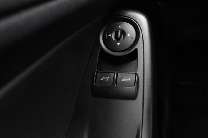 Ford Fiesta Mk6 Рестайлинг с пробегом 2016 года, цена 860 000 рублей, 124594 км, седан, Автокод Объявления