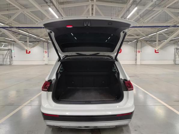 Volkswagen Tiguan II с пробегом 2020 года, цена 2 210 000 рублей, 215180 км, внедорожник, Автокод Объявления