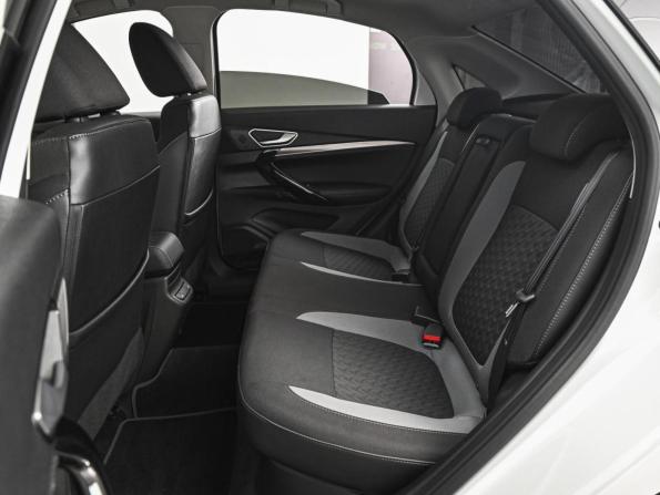 Lada (ВАЗ) Vesta I Рестайлинг (NG) с пробегом 2025 года, цена 1 559 000 рублей, 7583 км, седан, Автокод Объявления