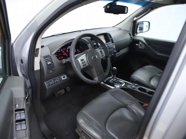Nissan Pathfinder III Рестайлинг с пробегом 2011 года, цена 1 490 000 рублей, 238053 км, внедорожник, Автокод Объявления