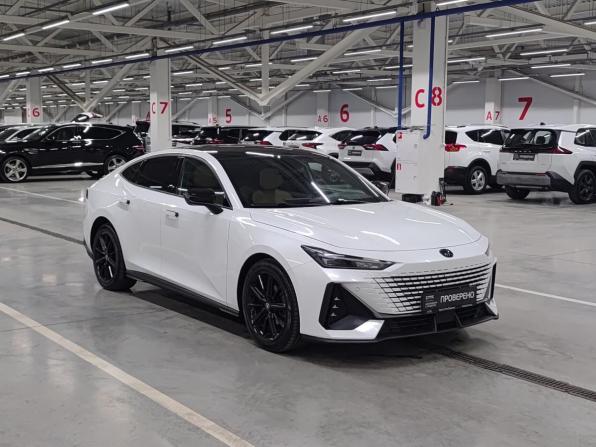 Changan UNI-V I с пробегом 2023 года, цена 2 020 000 рублей, 64259 км, лифтбек, Автокод Объявления