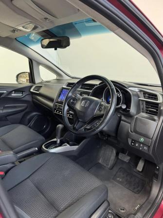 Honda Fit III Рестайлинг с пробегом 2018 года, цена 1 019 000 рублей, 60696 км, хэтчбек, Автокод Объявления