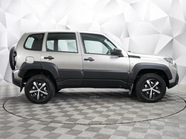 Lada (ВАЗ) Niva Travel I с пробегом 2022 года, цена 895 000 рублей, 47356 км, внедорожник, Автокод Объявления
