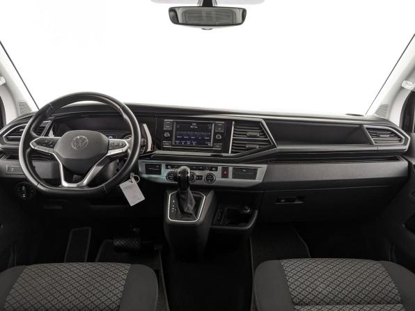 Volkswagen Multivan T6 Рестайлинг с пробегом 2021 года, цена 6 150 000 рублей, 94113 км, минивэн, Автокод Объявления