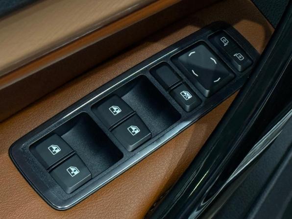 Lada (ВАЗ) Vesta I Рестайлинг (NG) с пробегом 2025 года, цена 1 630 000 рублей, 9695 км, седан, Автокод Объявления