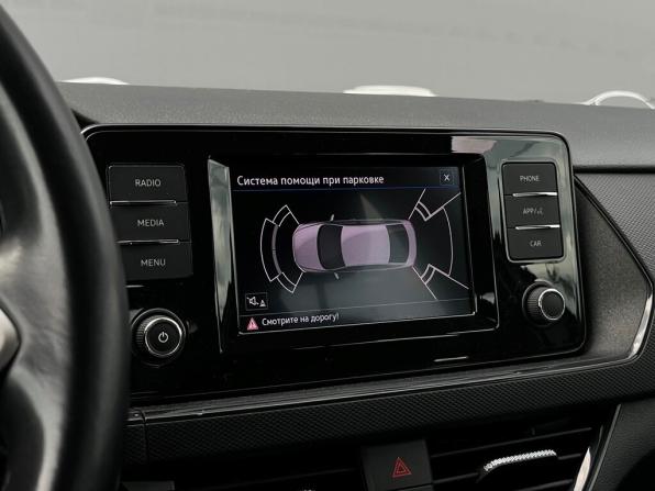 Volkswagen Polo VI с пробегом 2022 года, цена 1 630 400 рублей, 86554 км, лифтбек, Автокод Объявления