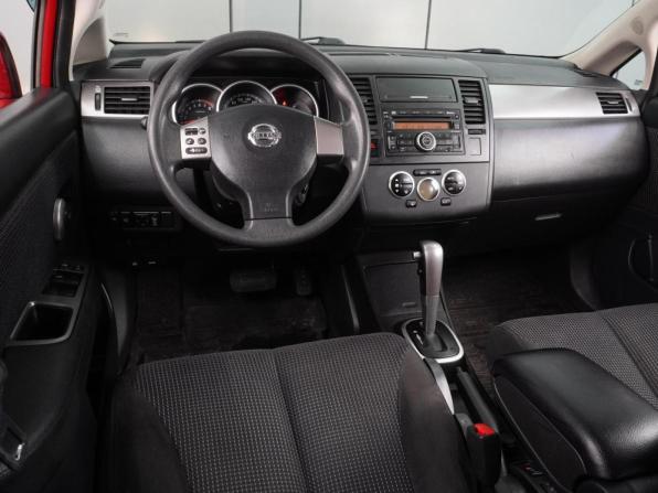 Nissan Tiida I Рестайлинг с пробегом 2011 года, цена 934 000 рублей, 87824 км, хэтчбек, Автокод Объявления