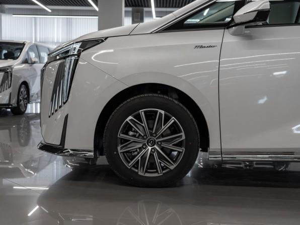 GAC Trumpchi M8 II с пробегом 2026 года, цена 4 690 000 рублей, 11 км, минивэн, Автокод Объявления