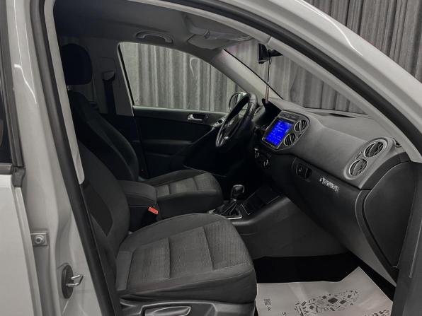 Volkswagen Tiguan I Рестайлинг с пробегом 2011 года, цена 1 200 000 рублей, 176843 км, внедорожник, Автокод Объявления