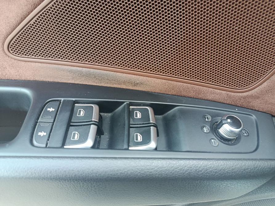 Audi A8 III (D4) Москва  - изображение 14
