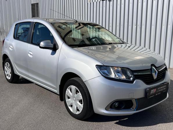 Renault Sandero II с пробегом 2016 года, цена 850 000 рублей, 141116 км, хэтчбек, Автокод Объявления