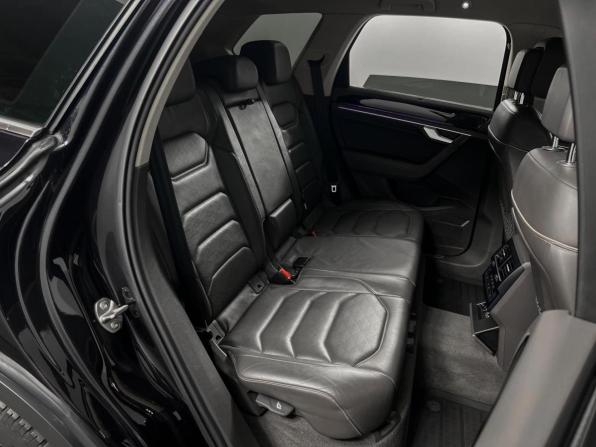 Volkswagen Touareg III с пробегом 2018 года, цена 4 494 900 рублей, 145573 км, внедорожник, Автокод Объявления
