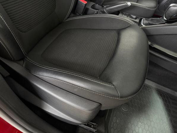 Renault Kaptur I Рестайлинг с пробегом 2021 года, цена 1 700 000 рублей, 72000 км, внедорожник, Автокод Объявления