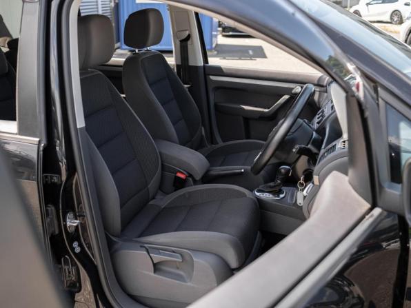 Volkswagen Touran I Рестайлинг 2 с пробегом 2013 года, цена 1 249 000 рублей, 67243 км, компактвэн, Автокод Объявления