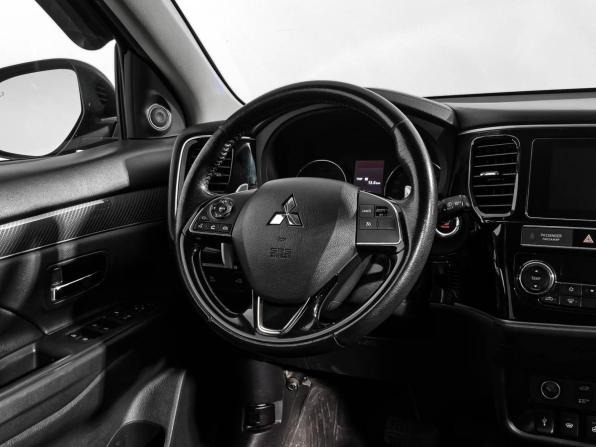 Mitsubishi Outlander III Рестайлинг 3 с пробегом 2018 года, цена 1 840 000 рублей, 173264 км, внедорожник, Автокод Объявления