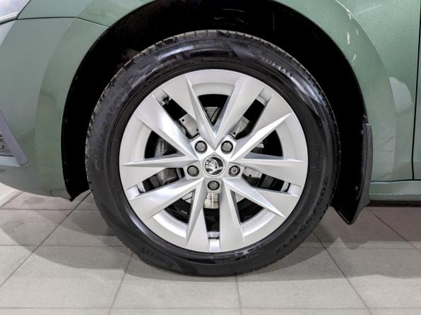 Skoda Octavia IV (A8) с пробегом 2020 года, цена 1 690 000 рублей, 175340 км, лифтбек, Автокод Объявления