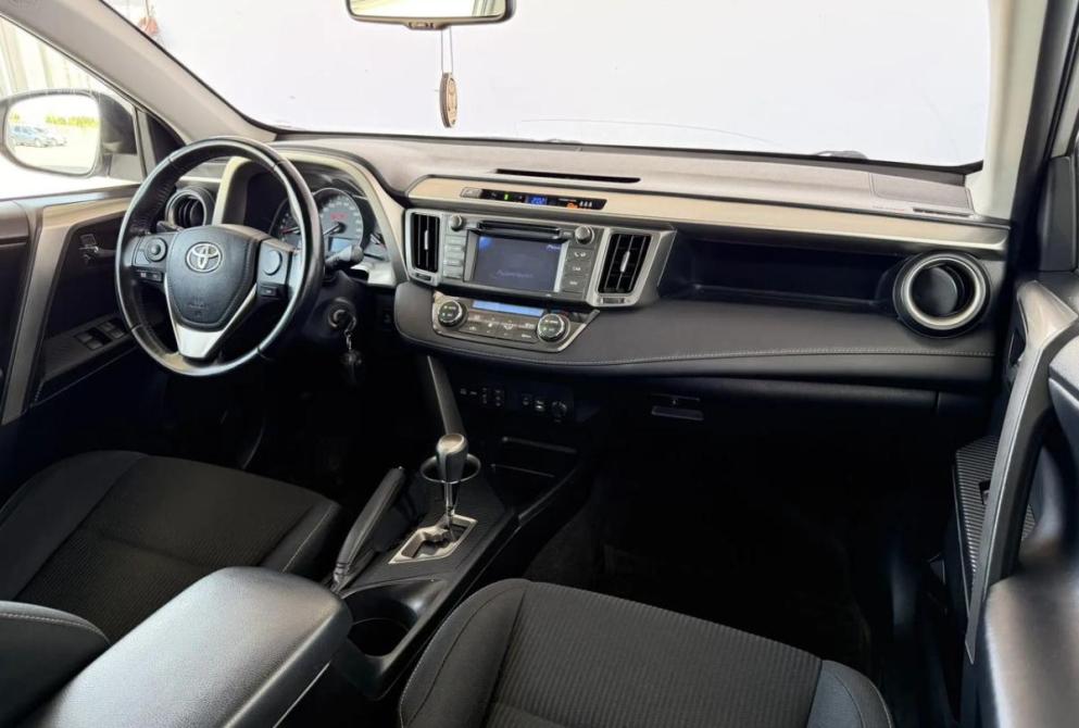Toyota RAV4 IV (XA40) Киров  - изображение 11