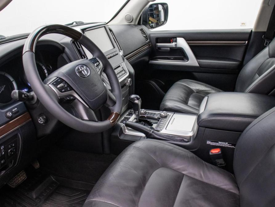 Toyota Land Cruiser 200 Series Рестайлинг 2 Москва  - изображение 11