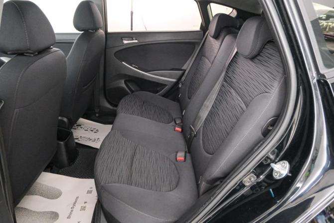 Hyundai Solaris I Рестайлинг с пробегом 2015 года, цена 999 000 рублей, 112000 км, хэтчбек, Автокод Объявления