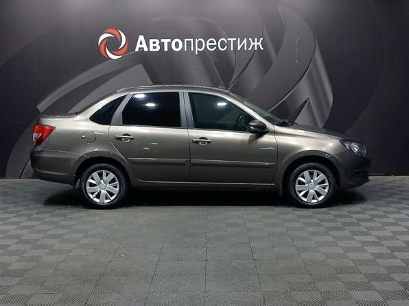 Lada (ВАЗ) Granta I Рестайлинг с пробегом 2019 года, цена 570 000 рублей, 93000 км, седан, Автокод Объявления