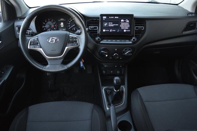 Hyundai Solaris II Рестайлинг с пробегом 2021 года, цена 1 330 000 рублей, 85154 км, седан, Автокод Объявления