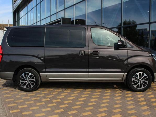 Hyundai Grand Starex I Рестайлинг 2 с пробегом 2020 года, цена 4 500 000 рублей, 40565 км, минивэн, Автокод Объявления