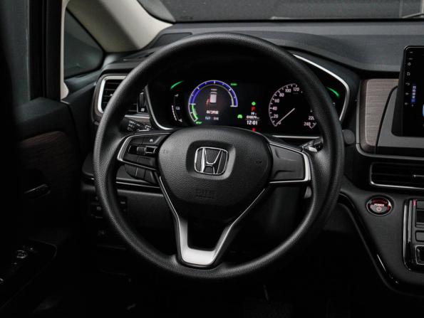 Honda Odyssey V Рестайлинг 2 с пробегом 2024 года, цена 4 400 000 рублей, 10577 км, минивэн, Автокод Объявления