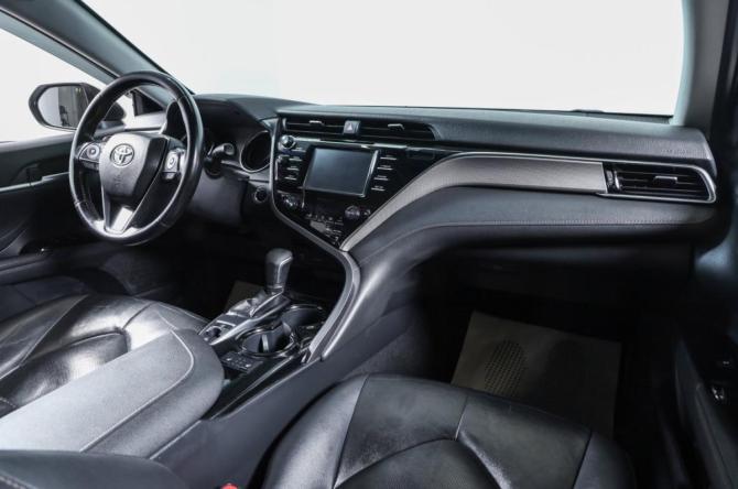 Toyota Camry VIII (XV70) с пробегом 2019 года, цена 2 249 000 рублей, 206000 км, седан, Автокод Объявления