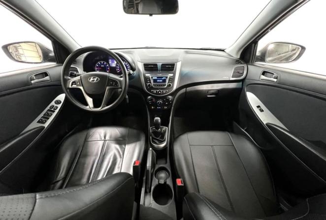 Hyundai Solaris I Рестайлинг с пробегом 2016 года, цена 990 000 рублей, 110360 км, хэтчбек, Автокод Объявления