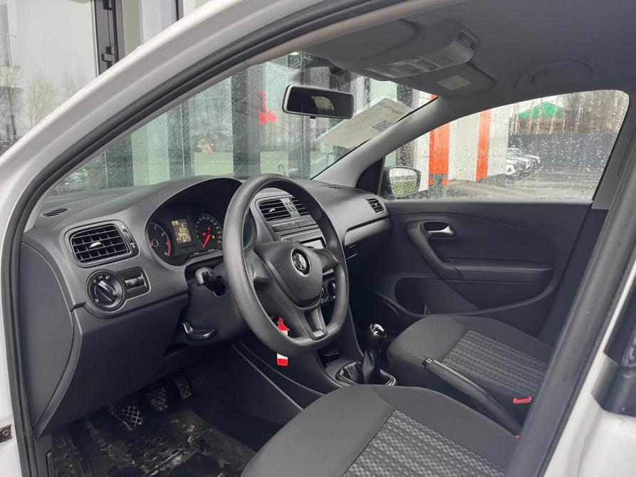 Volkswagen Polo V Рестайлинг Азнакаево  - изображение 10