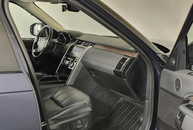Land Rover Discovery V с пробегом 2017 года, цена 2 550 000 рублей, 342961 км, внедорожник, Автокод Объявления