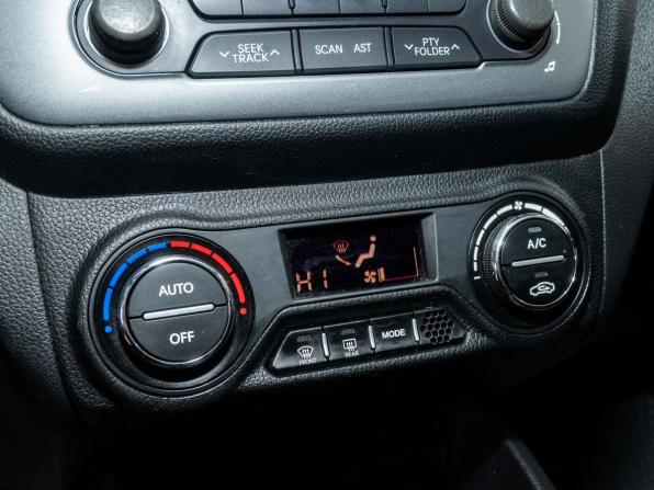 Kia Rio III с пробегом 2013 года, цена 1 130 000 рублей, 51400 км, хэтчбек, Автокод Объявления