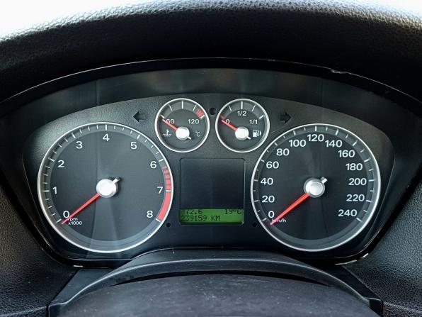 Ford Focus II с пробегом 2005 года, цена 399 000 рублей, 239158 км, универсал, Автокод Объявления