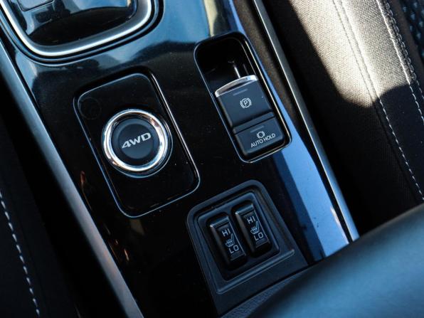 Mitsubishi Outlander III Рестайлинг 3 с пробегом 2020 года, цена 2 135 000 рублей, 140320 км, внедорожник, Автокод Объявления