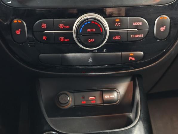 Kia Soul II Рестайлинг с пробегом 2017 года, цена 1 509 000 рублей, 163952 км, хэтчбек, Автокод Объявления