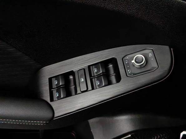 Haval Jolion I Рестайлинг 2 с пробегом 2025 года, цена 2 499 000 рублей, 5300 км, внедорожник, Автокод Объявления