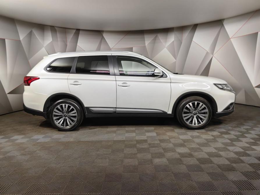 Mitsubishi Outlander III Рестайлинг 3 Москва  - изображение 6