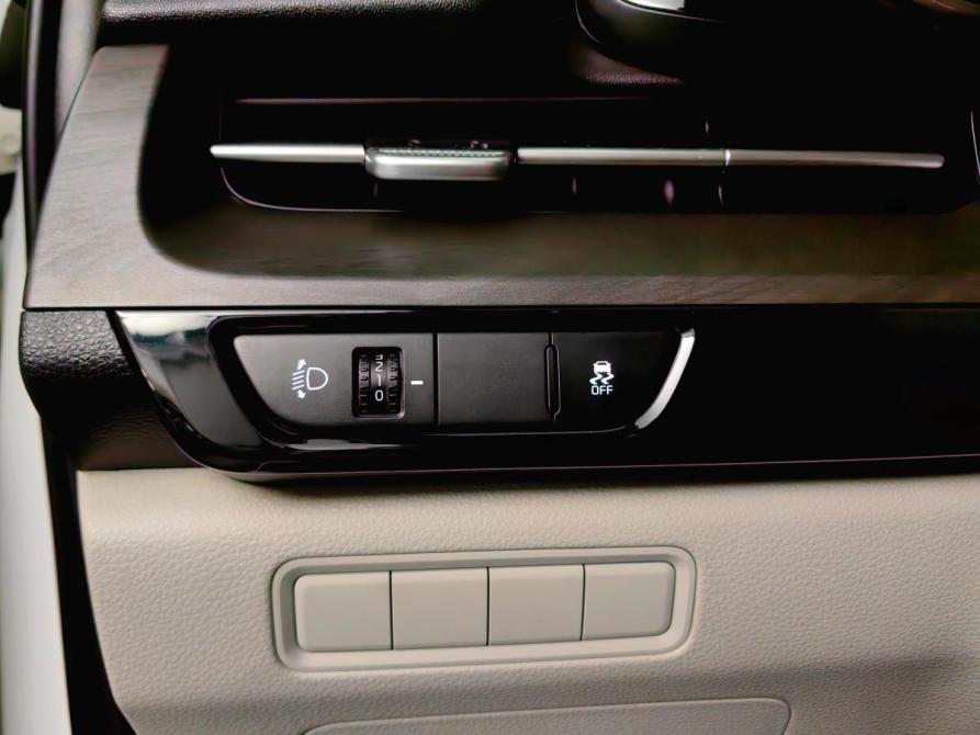 Kia Carnival IV Москва  - изображение 22
