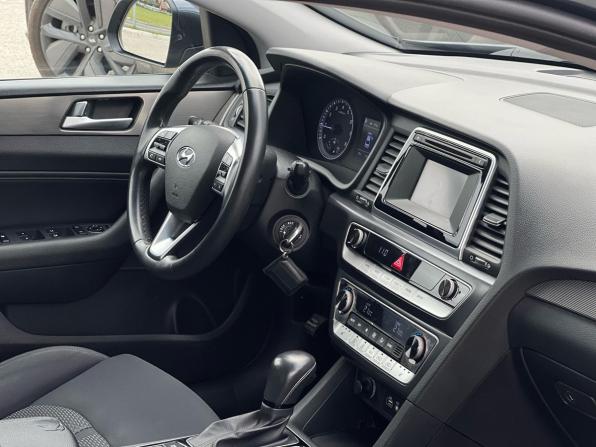 Hyundai Sonata VII (LF) Рестайлинг с пробегом 2018 года, цена 1 799 000 рублей, 122113 км, седан, Автокод Объявления