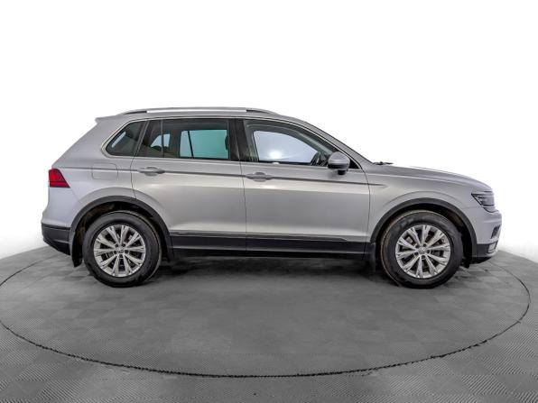 Volkswagen Tiguan II с пробегом 2017 года, цена 1 990 000 рублей, 125740 км, внедорожник, Автокод Объявления