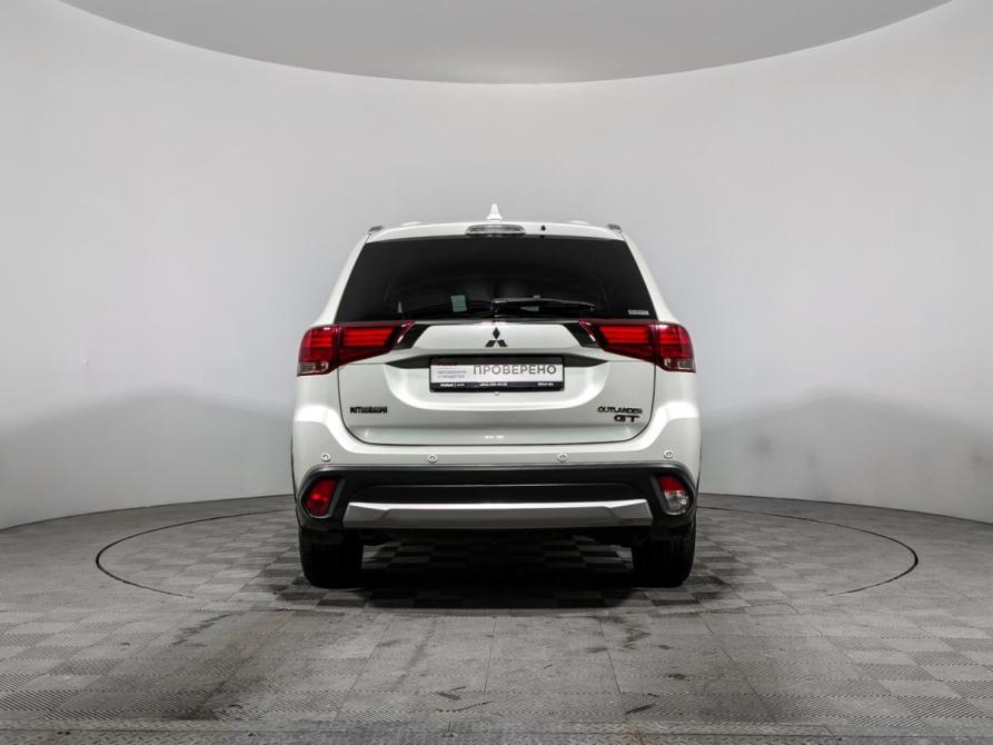 Mitsubishi Outlander III Рестайлинг 2 Санкт-Петербург  - изображение 6