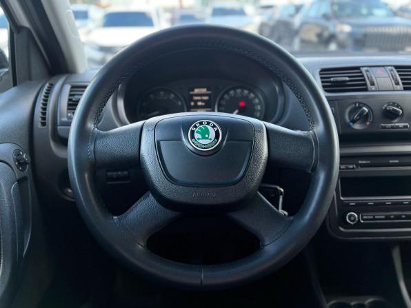 Skoda Fabia II Рестайлинг с пробегом 2011 года, цена 768 000 рублей, 210221 км, универсал, Автокод Объявления