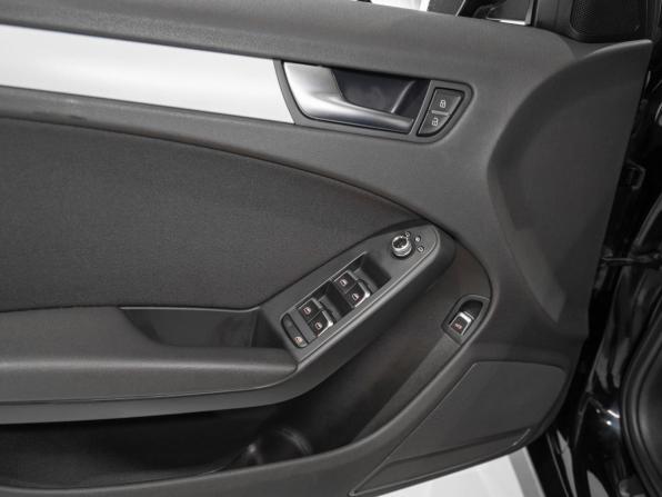 Audi A4 IV (B8) Рестайлинг с пробегом 2015 года, цена 1 430 000 рублей, 165218 км, седан, Автокод Объявления