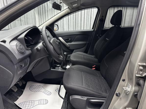 Renault Sandero II с пробегом 2017 года, цена 915 000 рублей, 120933 км, хэтчбек, Автокод Объявления