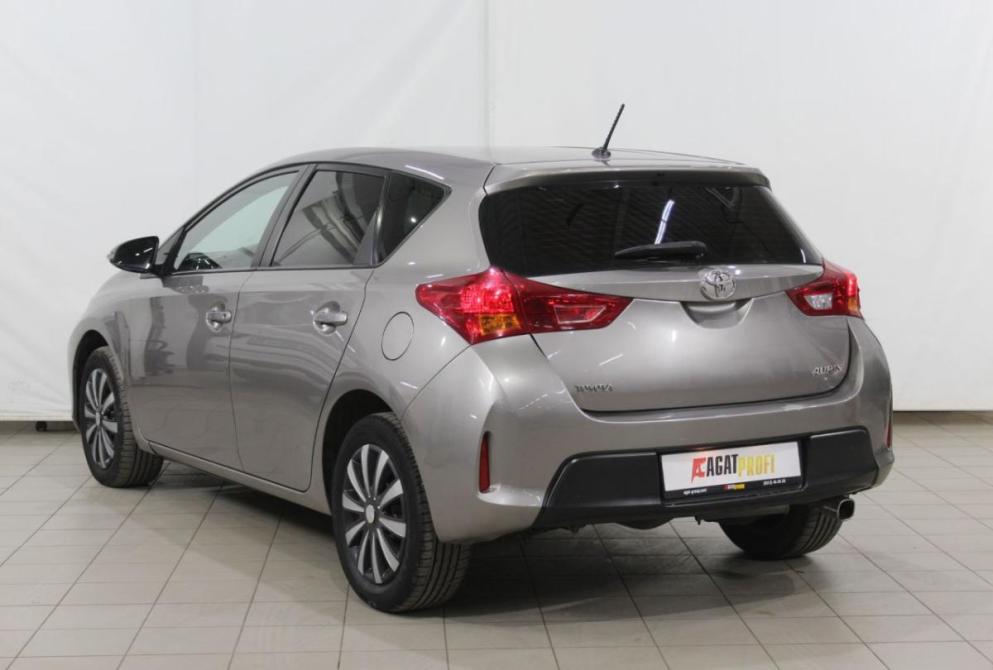 Toyota Auris II Астрахань  - изображение 11